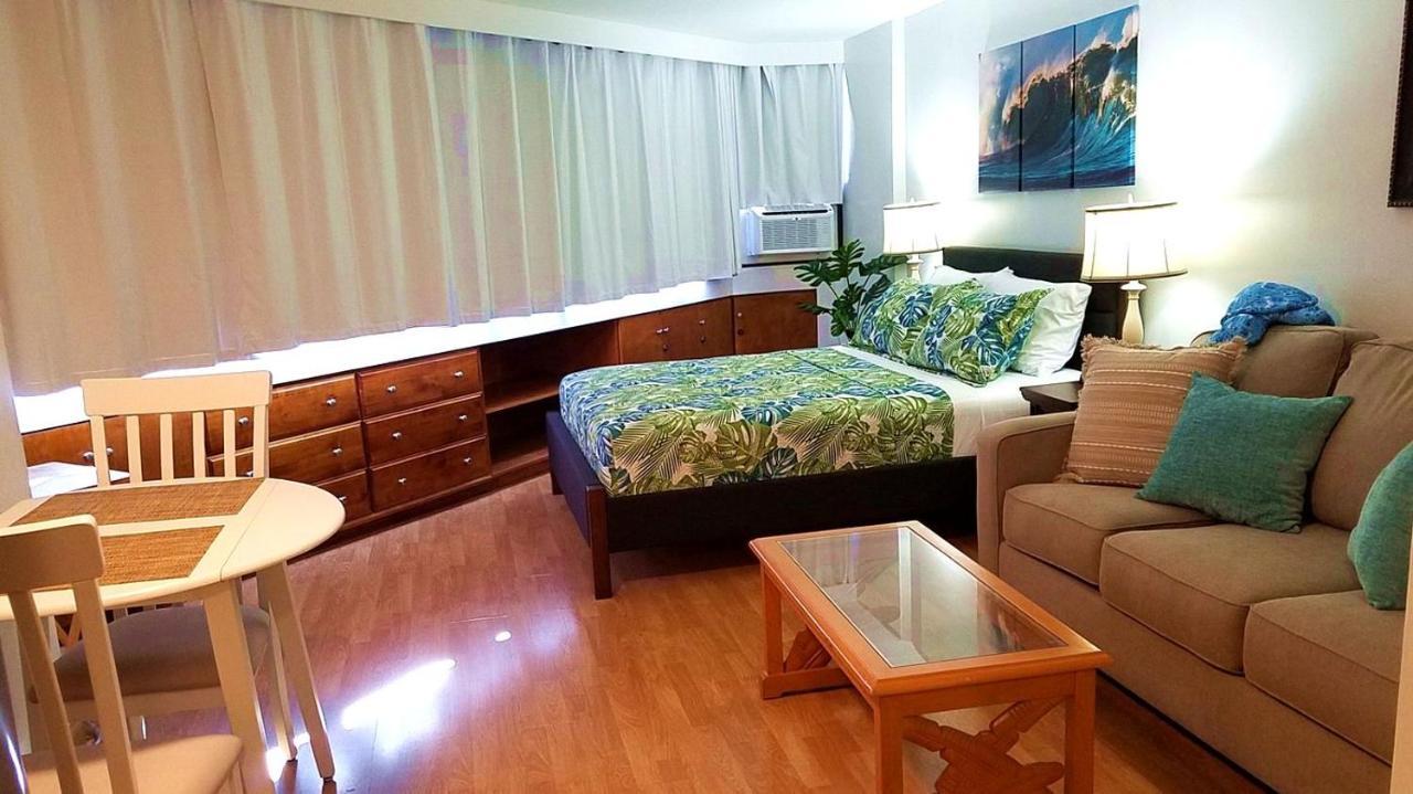 Waikiki Marina Studio, Ocean View, Free Parking & Wifi