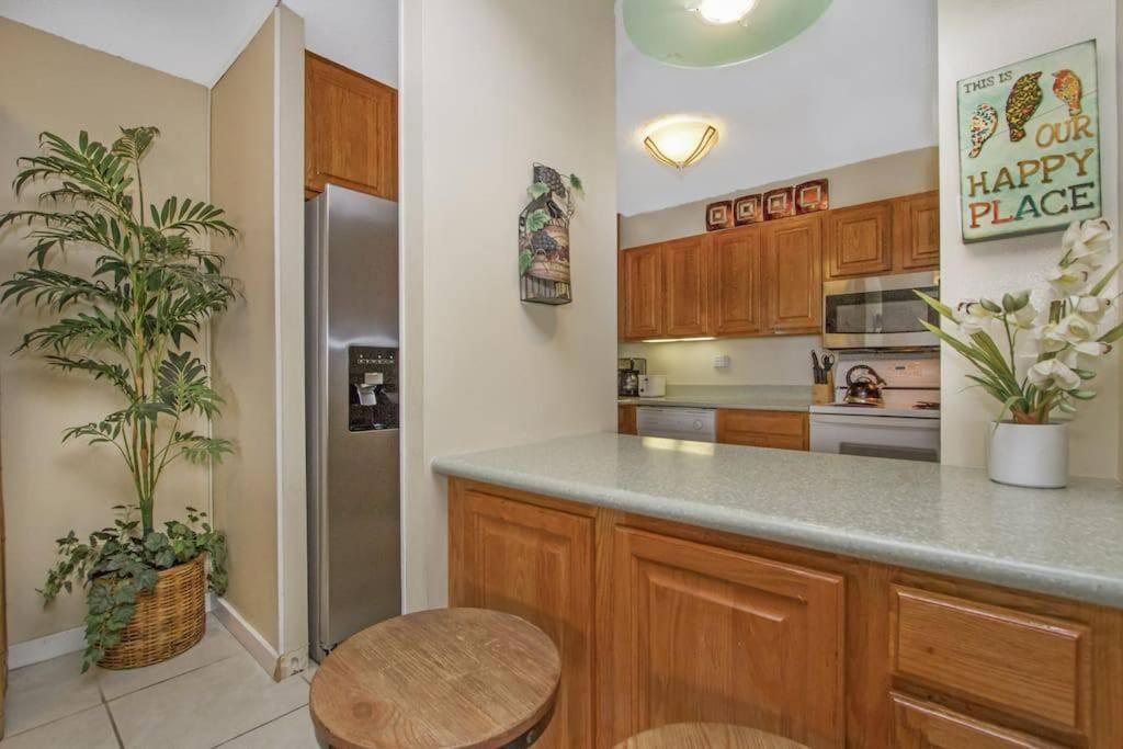 Apartment Royal Kuhio Penthouse With Ocean View On 35th Floor