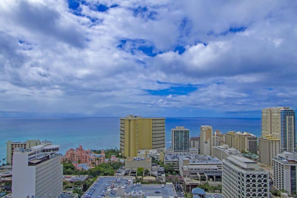 Royal Kuhio Penthouse With Ocean View On 35th Floor * Honolulu