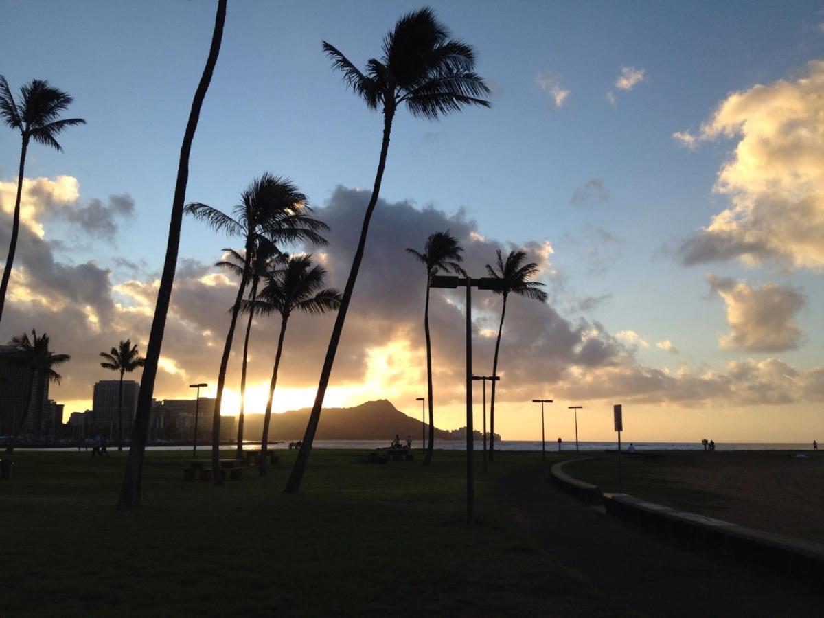 Free Parking, Pool, Sauna, Spa, Wifi, Bbq, Ac - Waikiki Banyan * Honolulu