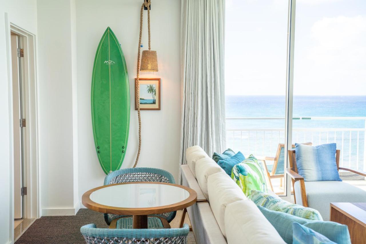 Kaimana Hotel