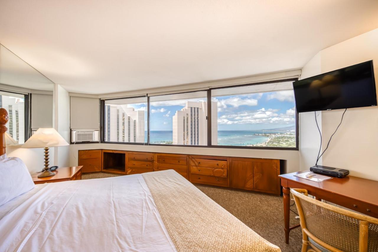 Marina Tower 3402 *