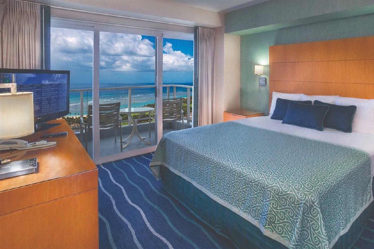Ala Moana Honolulu by Mantra Honolulu