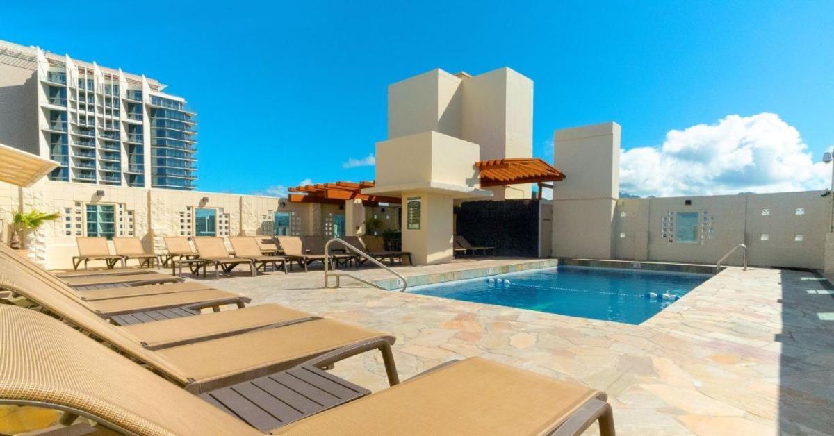 Hotel Imperial Hawaii