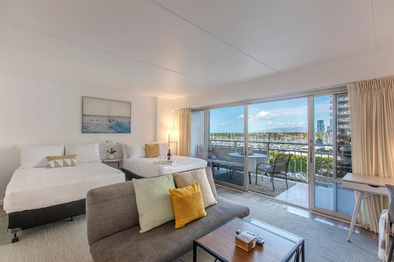 @ Marbella Lane - Oceanview Steps To * Honolulu
