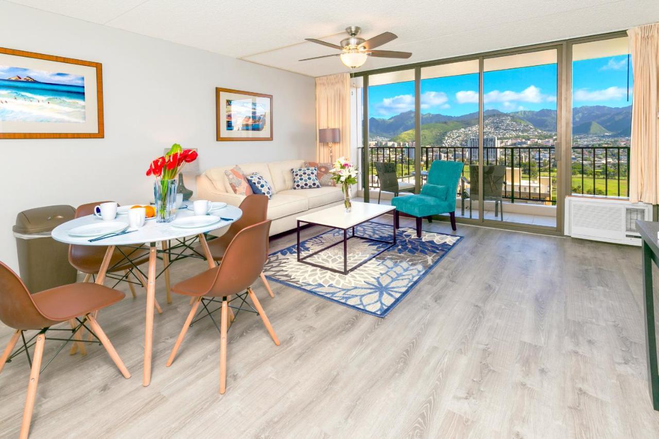 Warm Aloha Vibes, Mountain Views, Short Walk To Beach, And Free Parking Apartment *