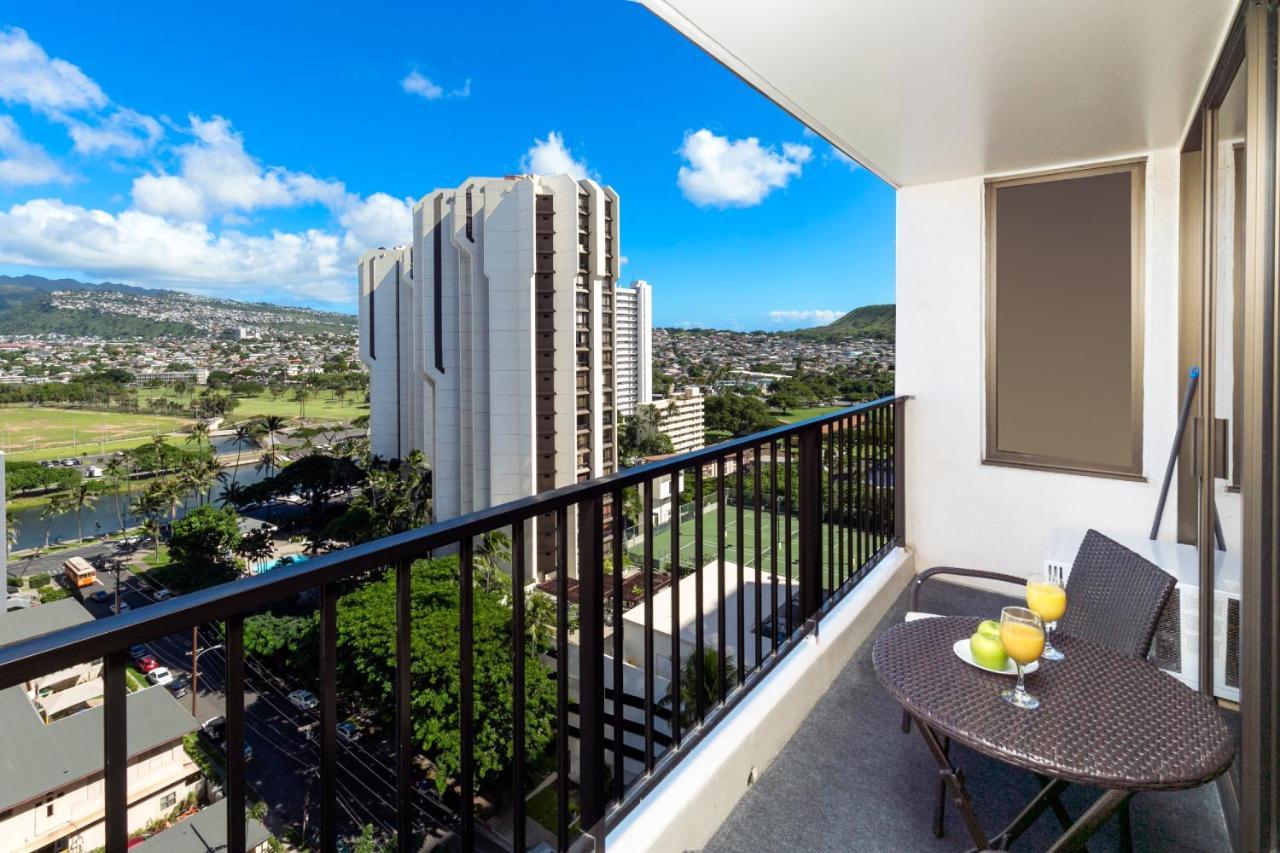 Apartment Warm Aloha Vibes, Mountain Views, Short Walk To Beach, And Free Parking