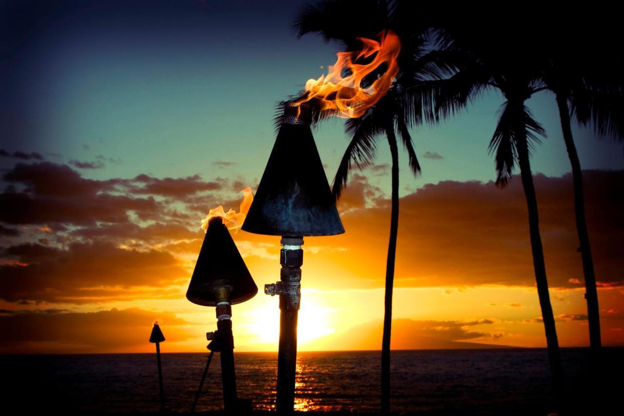 Warm Aloha Vibes, Mountain Views, Short Walk To Beach, And Free Parking Honolulu