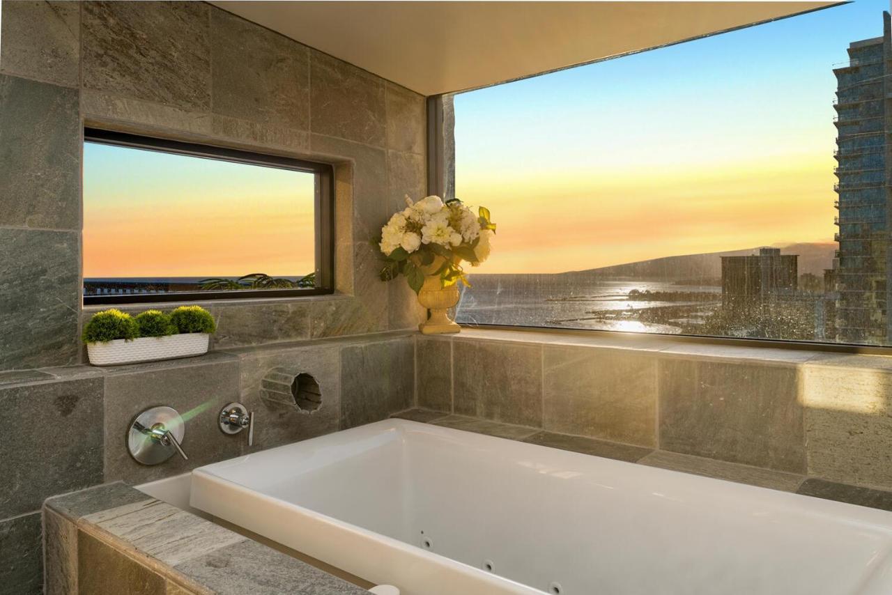 Oceanview Penthouse Apartment