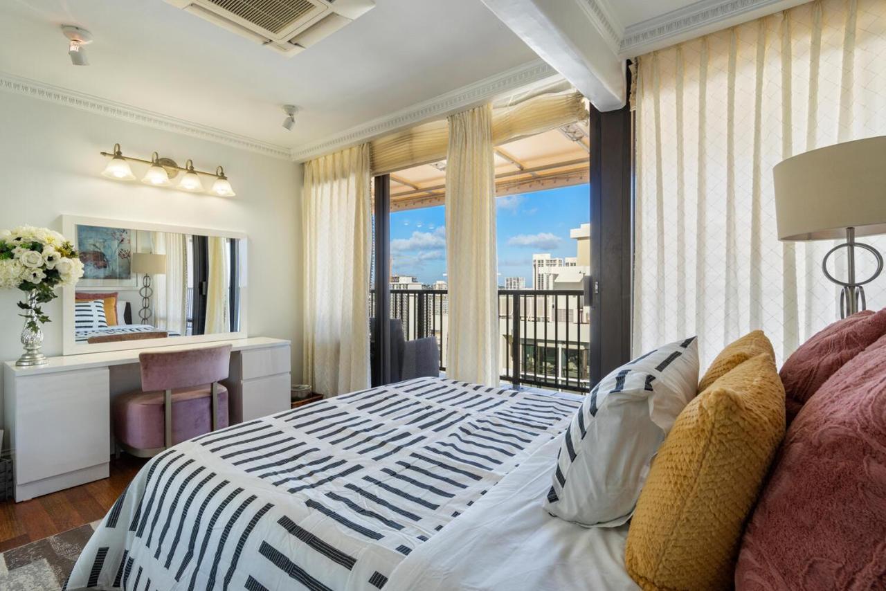 Oceanview Penthouse * Honolulu