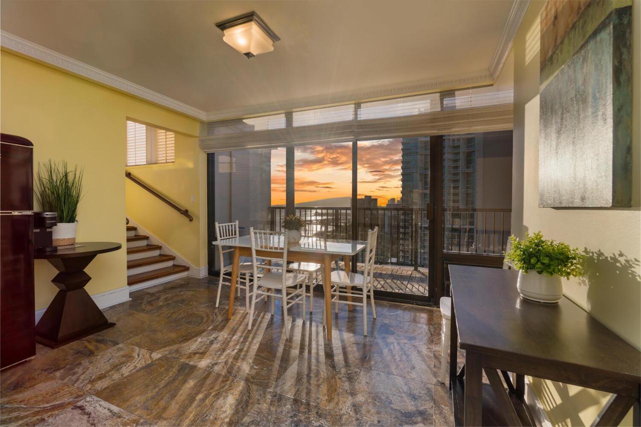 Oceanview Penthouse * Honolulu