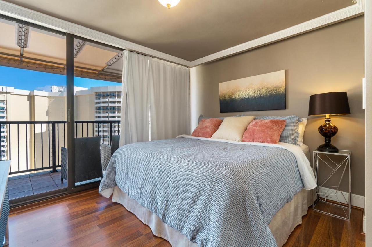 Oceanview Penthouse Apartment