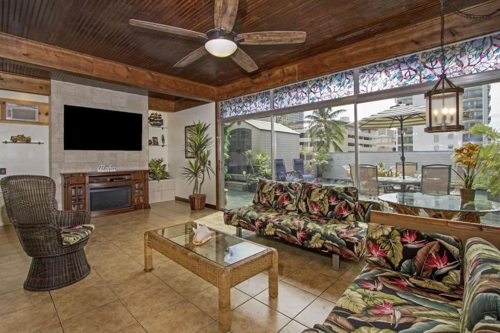 Hawaiian King Honolulu