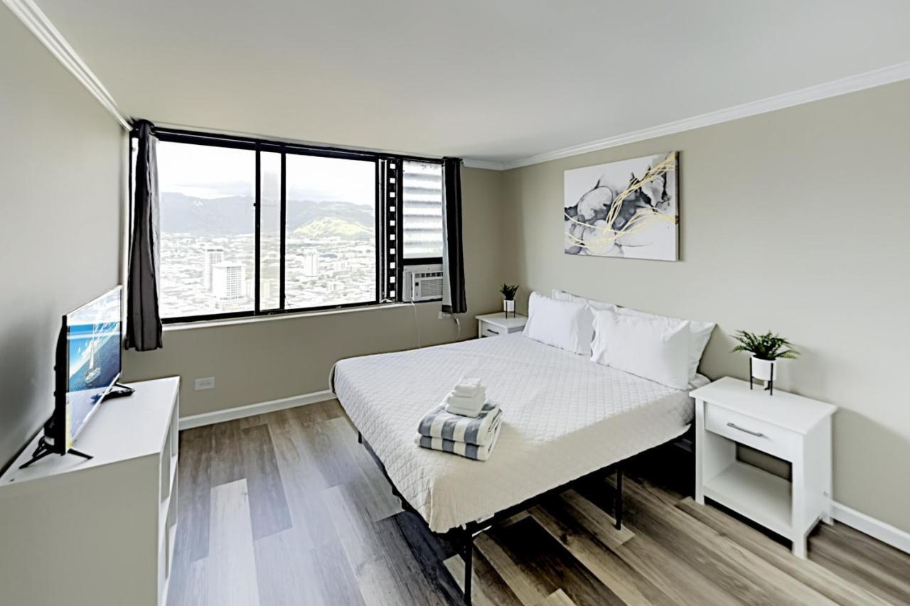 Hawaiian Monarch 3707b Apartment
