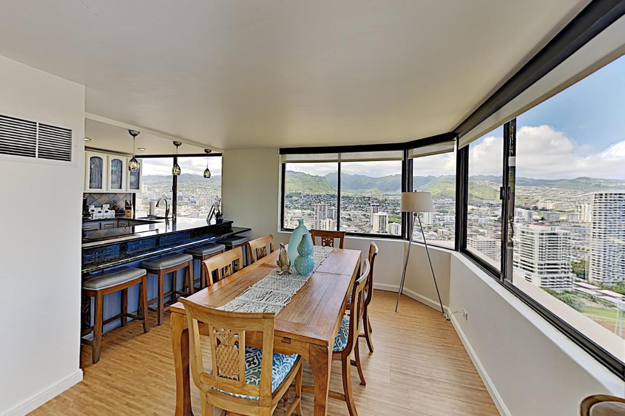 Apartment Hawaiian Monarch 203 *