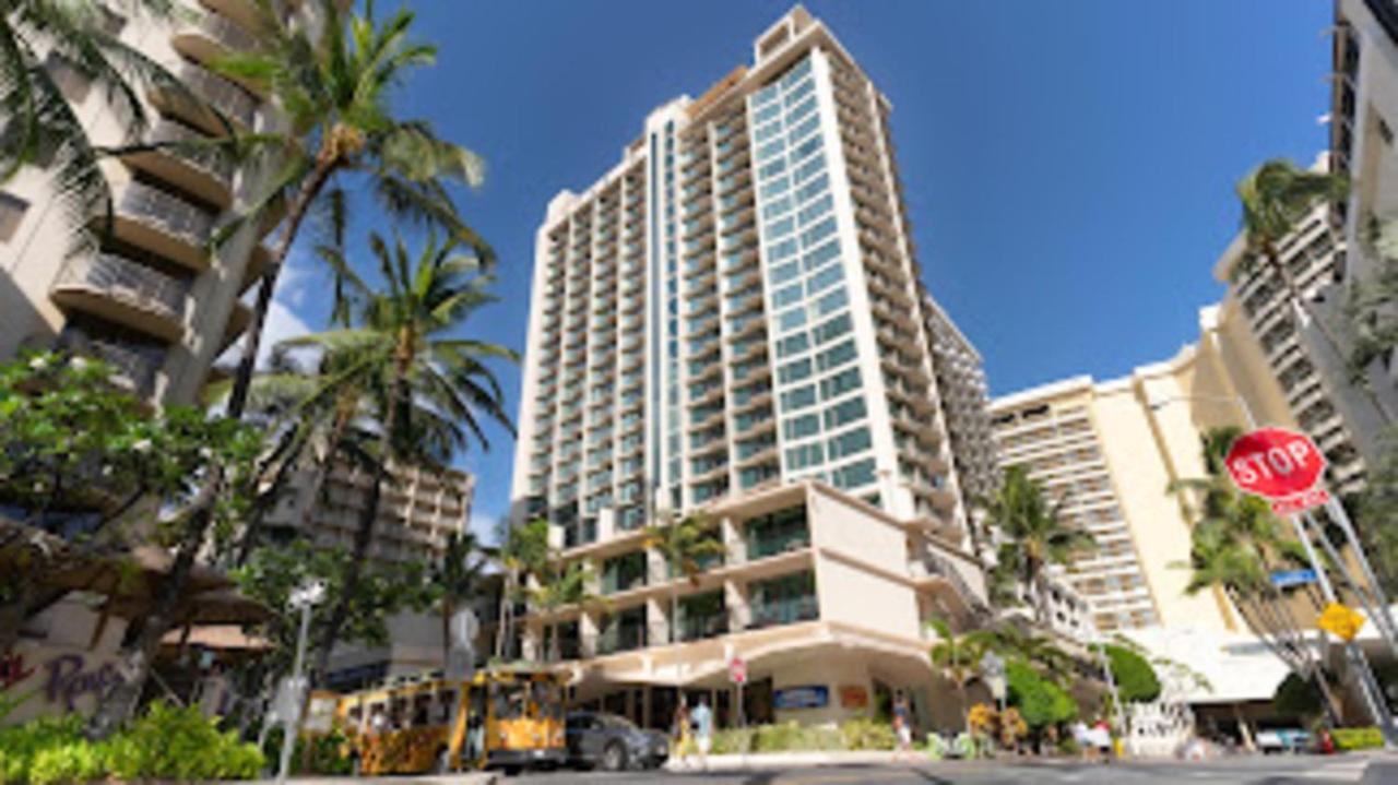 Private In Waikiki, Private Car Included, Beach Gear And Camping Gear Apartment *