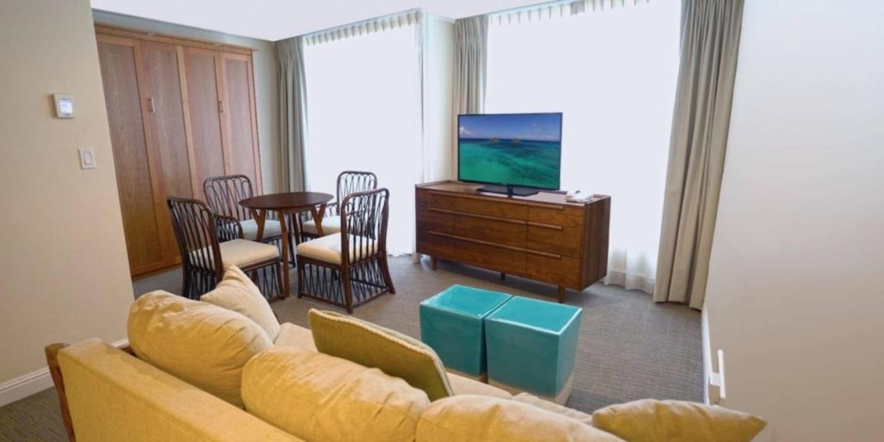 Private In Waikiki, Private Car Included, Beach Gear And Camping Gear Apartment Honolulu
