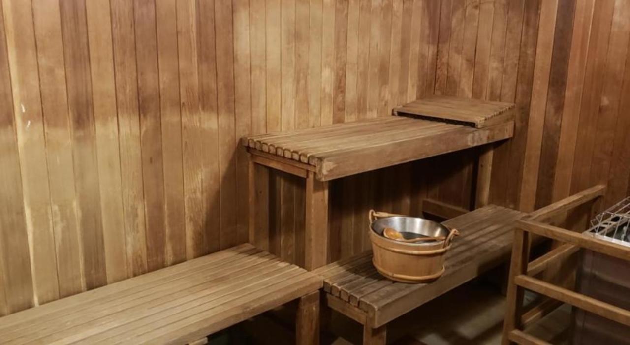 Private In Waikiki, Private Car Included, Beach Gear And Camping Gear Apartment