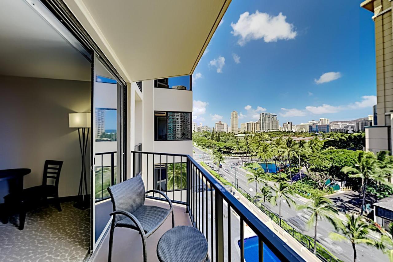 Aqua Palms Waikiki Ocean View Lanai Parking Included Apartment Honolulu