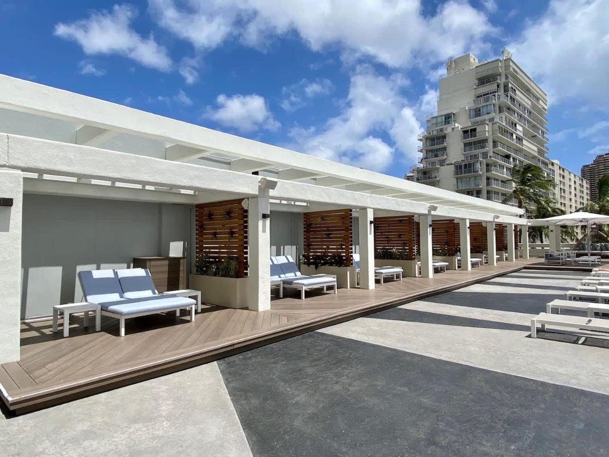 Ala Moana By Zelloo * Honolulu