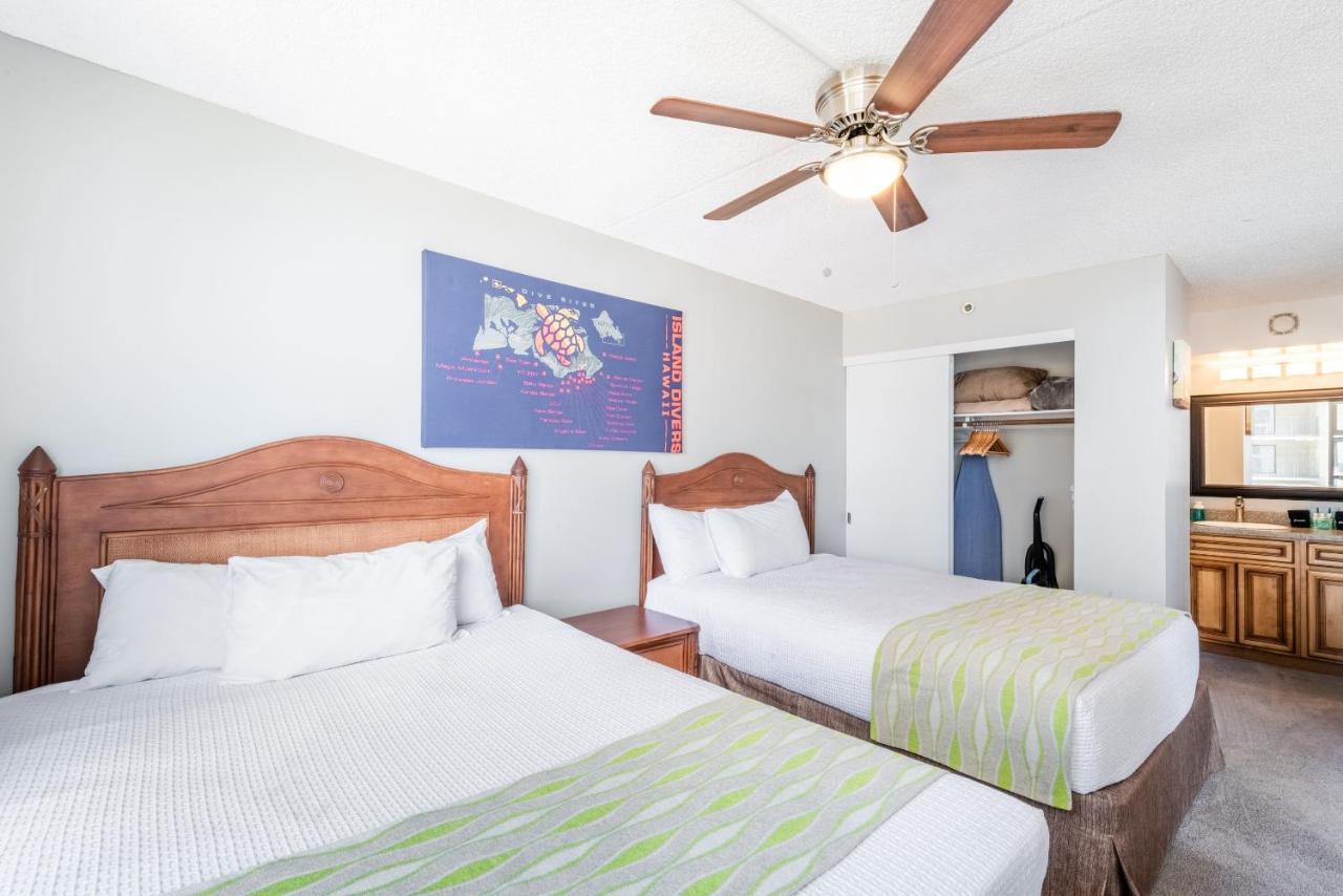 Deluxe Studio Near Waikiki Beach - Free Parking & Outdoor Pool Honolulu
