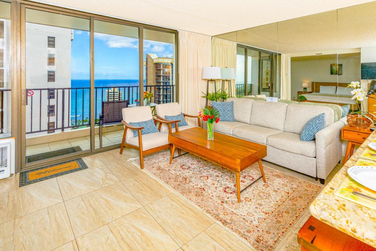 Ocean View Delight, Walk To With Free Parking Apartment *