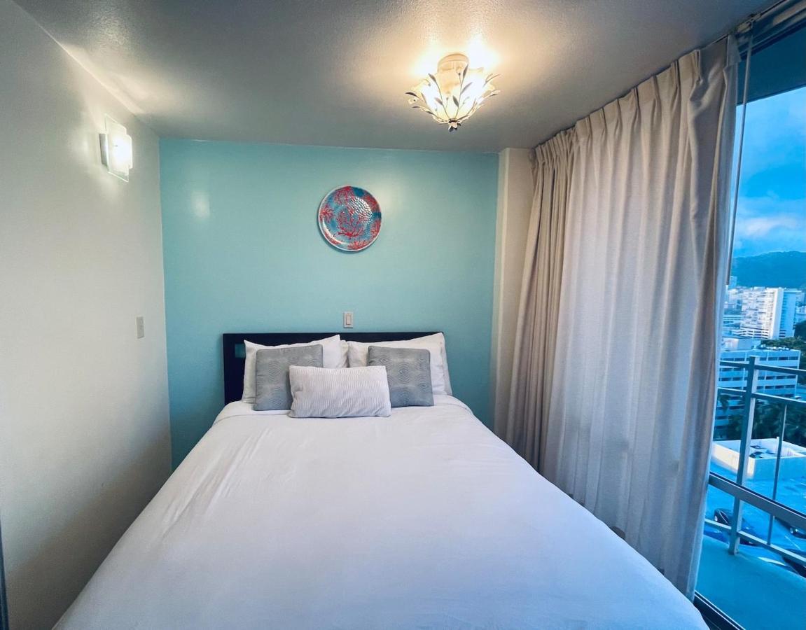 Ilikai Marina Apartment *