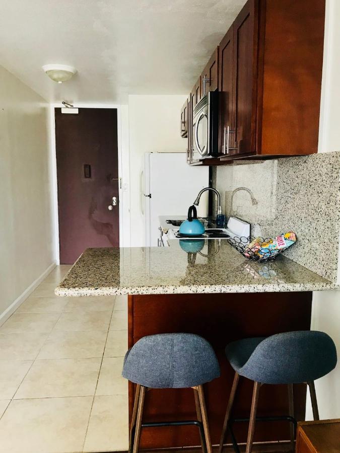 Apartment Ilikai Marina