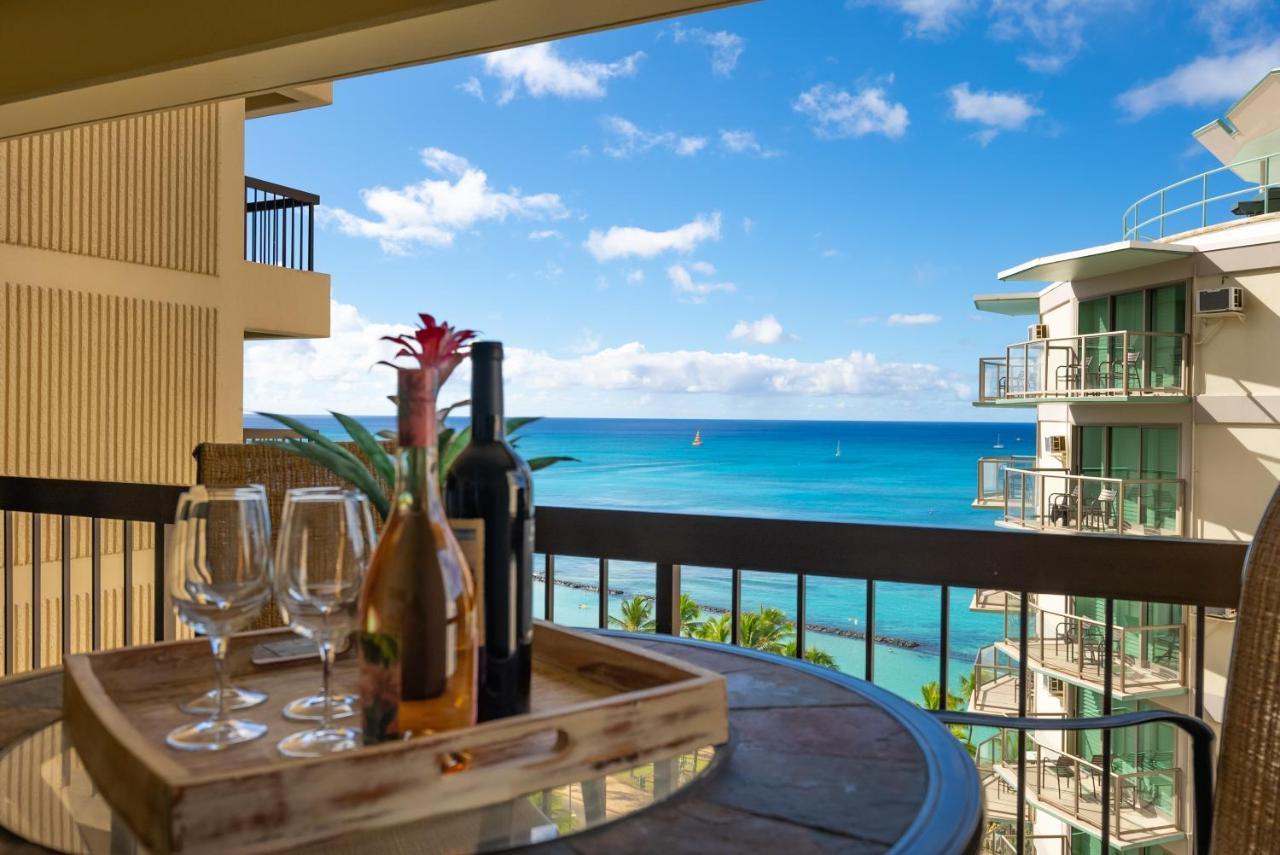 Apartment Spacious Waikiki 2br-ocean View-free Parking Honolulu