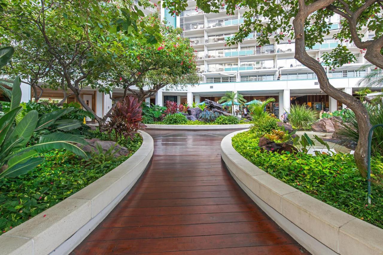 Ilikai Tower 613 View 1br *