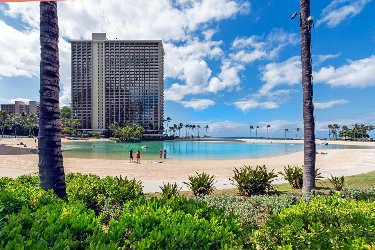 Ilikai Tower 613 View 1br Apartment *