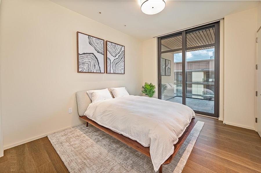 Park Lane 8803 Apartment