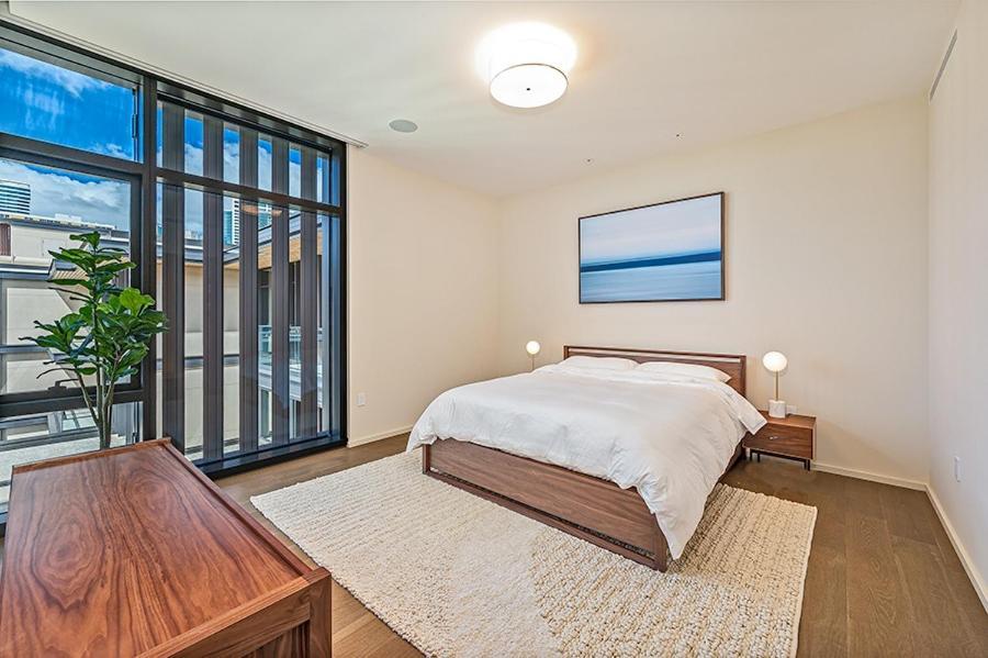 Park Lane 8803 Apartment