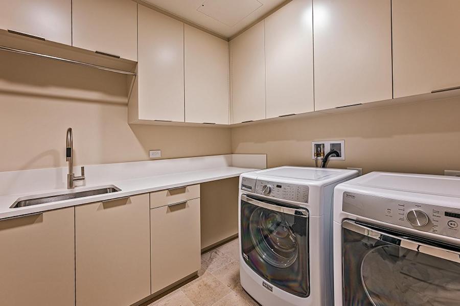 Park Lane 8803 Apartment
