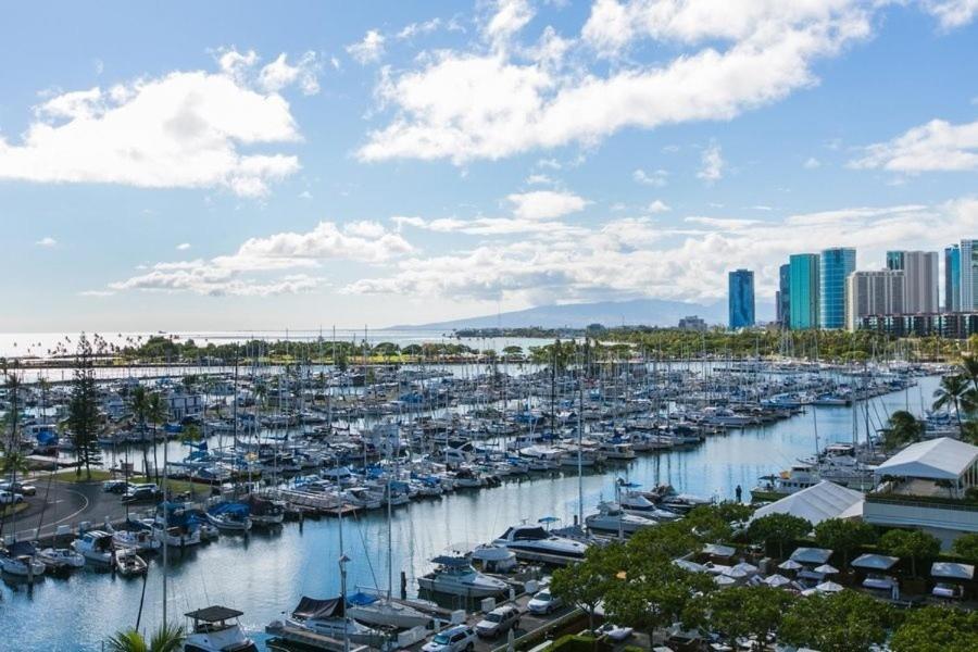 Ilikai Tower One Bedroom Harbor View * Honolulu