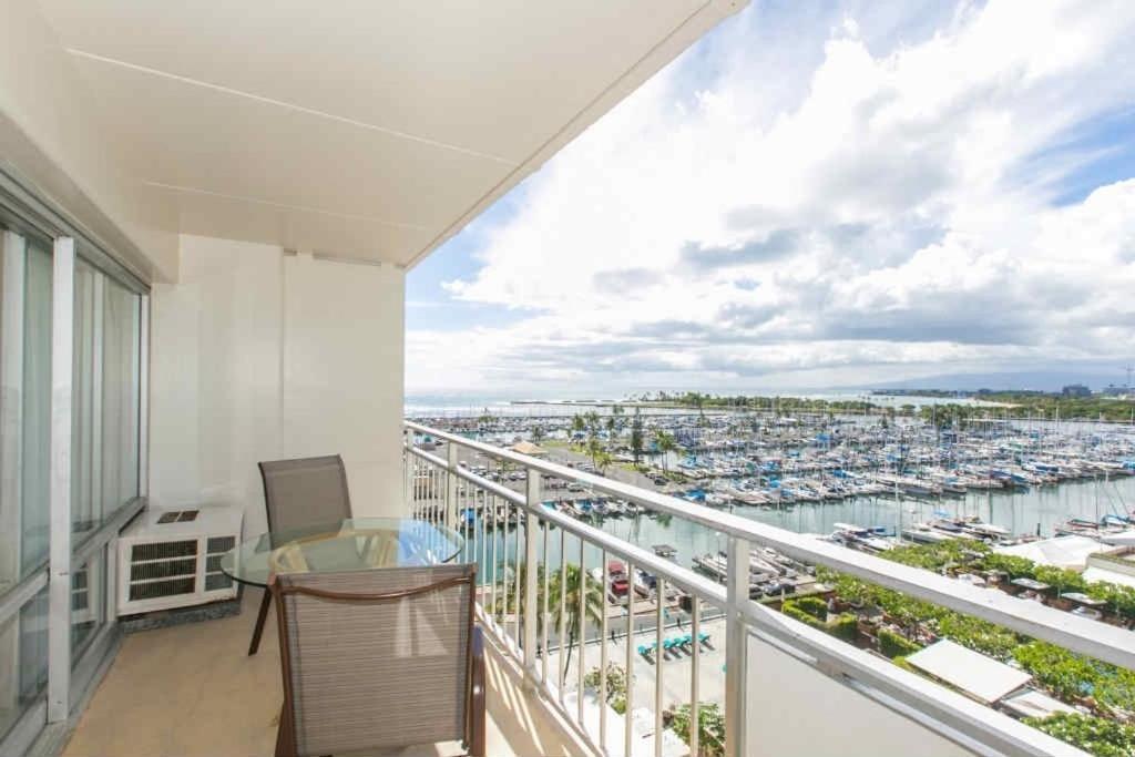 Ilikai Tower One Bedroom Harbor View Apartment Honolulu