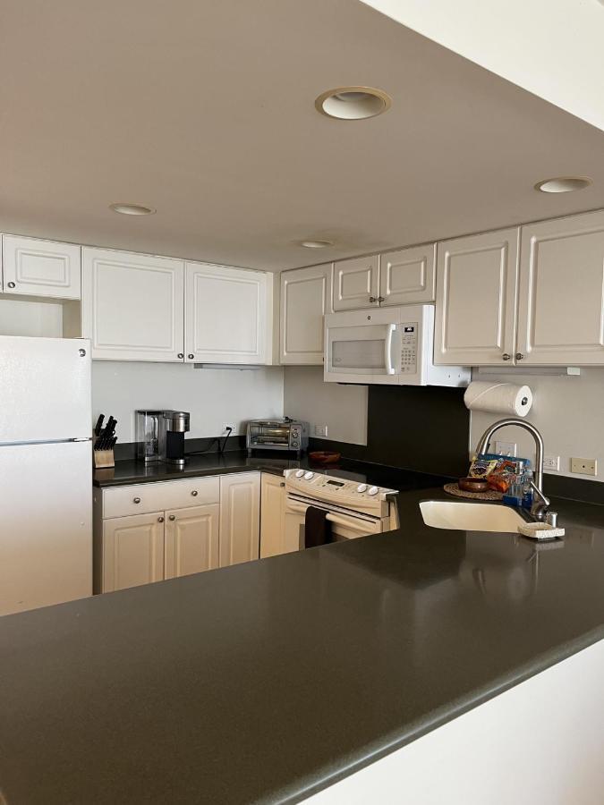 Ilikai Marina Apartment *