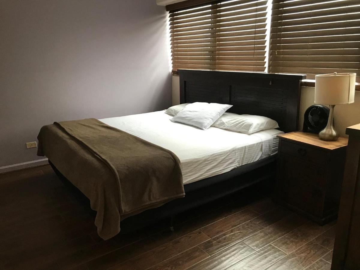 Waikiki 2br King/king Beds Newly Renovated Apartment *