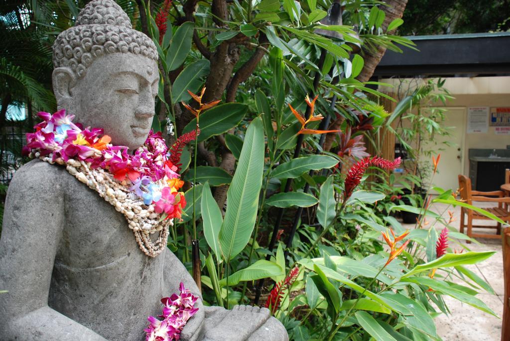 Hotel Castle Bamboo Waikiki 3*