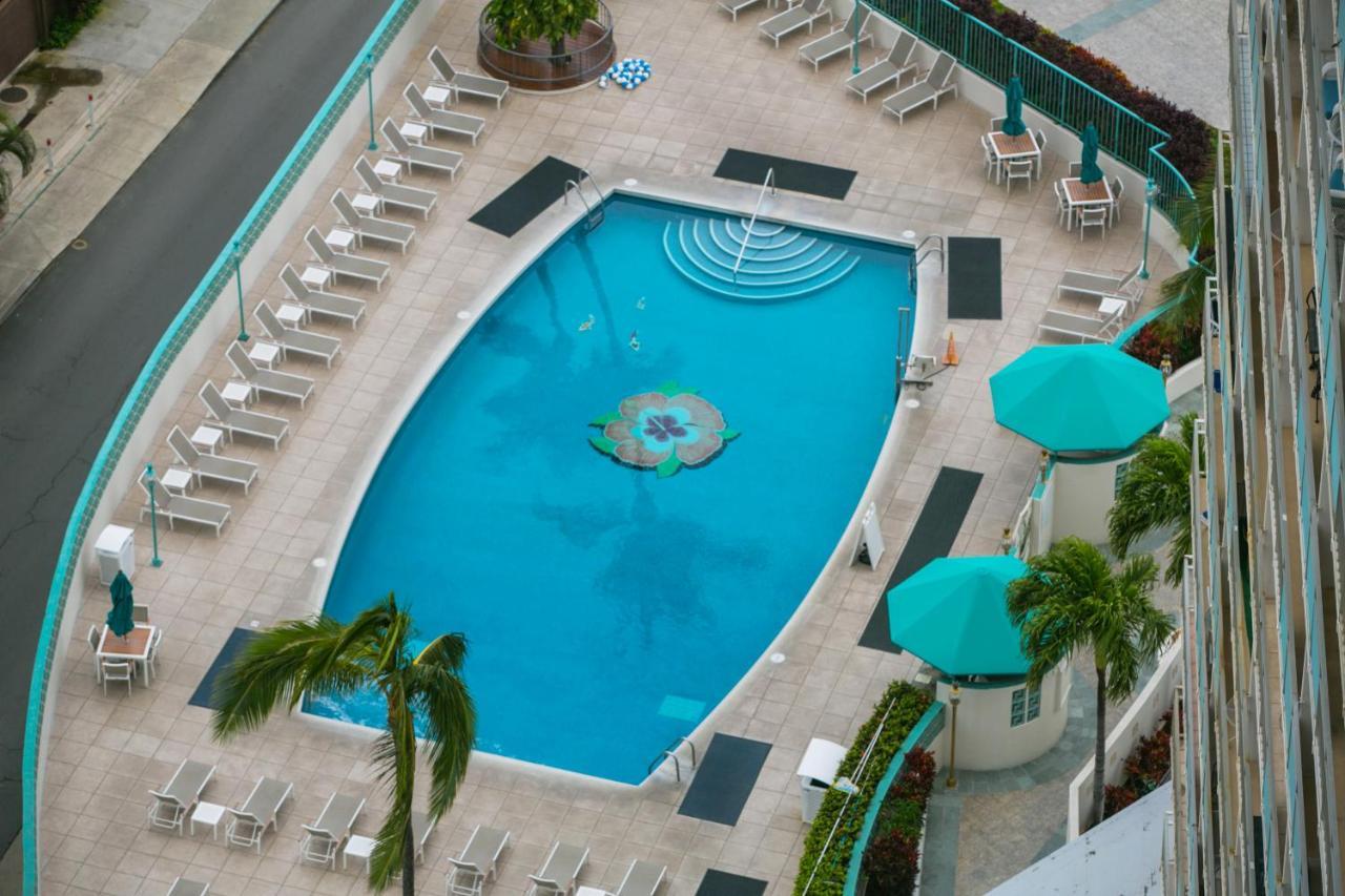 Ilikai Tower 1717 View 1br Apartment *