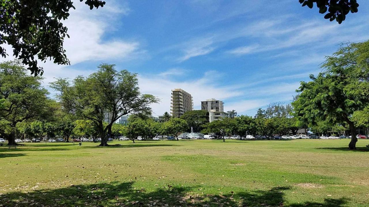 Diamond Head #805