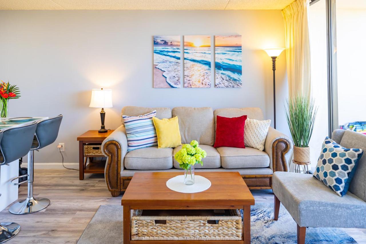 Apartment Ocean & Diamond Head Views - Near - Parking! Honolulu