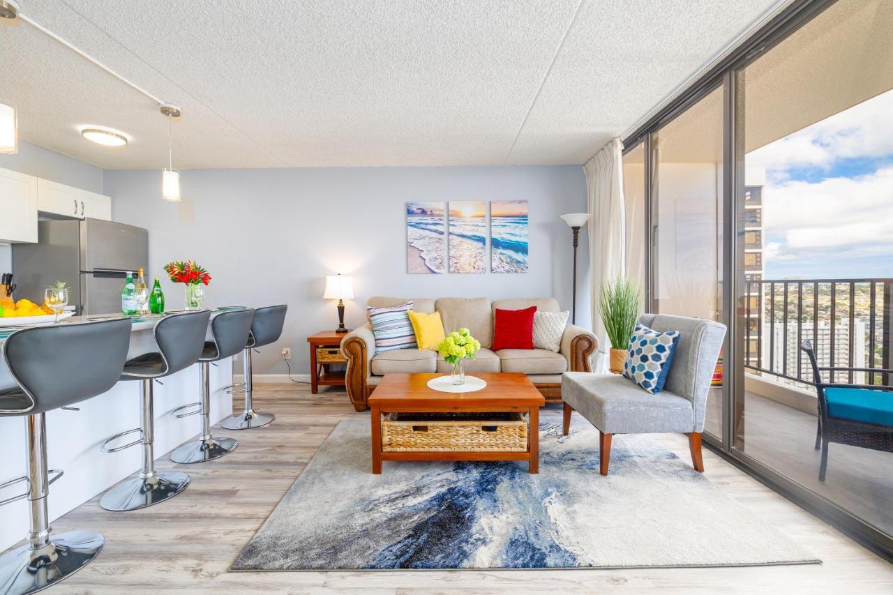 Ocean & Diamond Head Views - Near - Parking! Apartment *