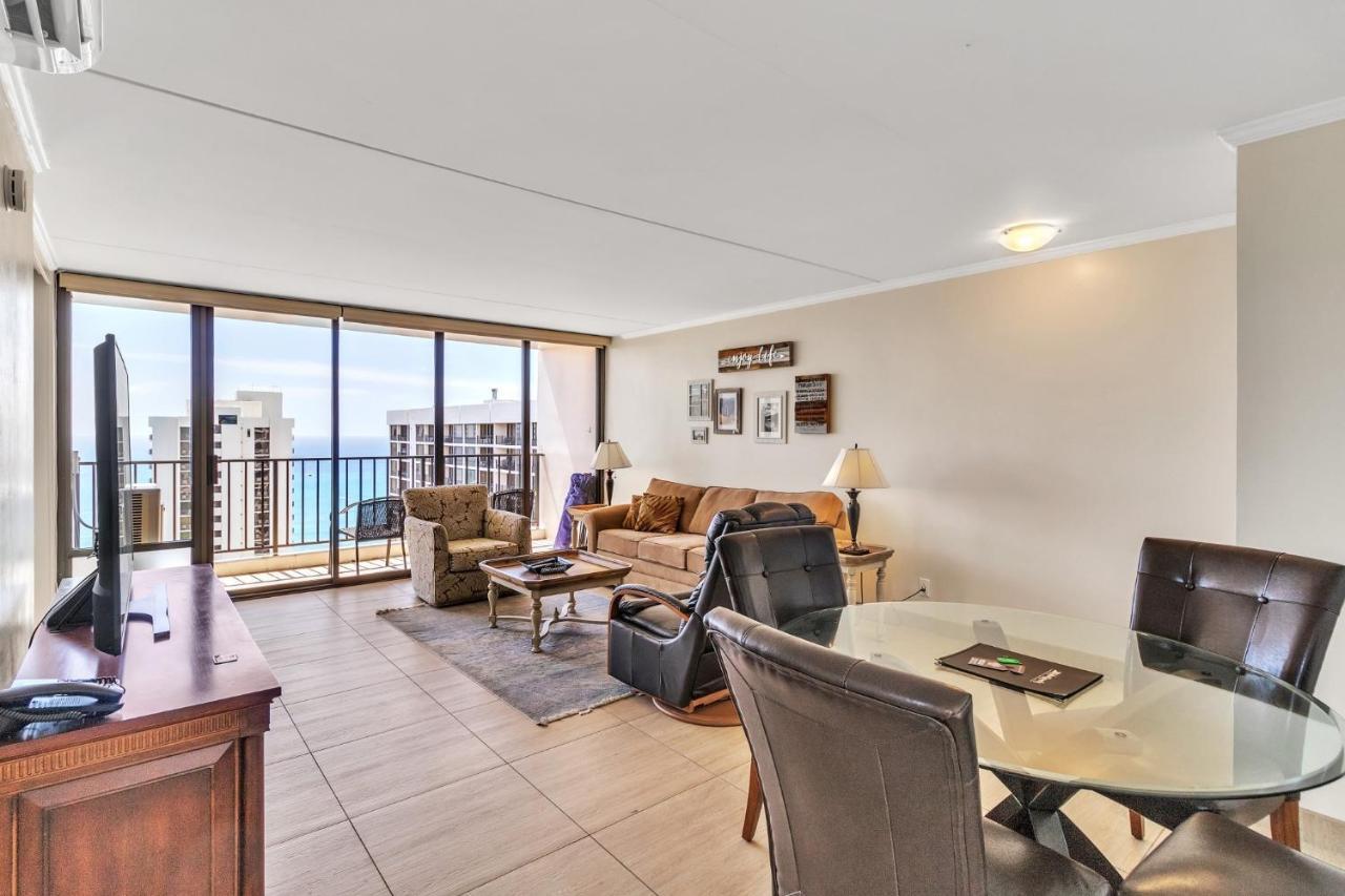Waikiki Banyan Ocean View Apartment