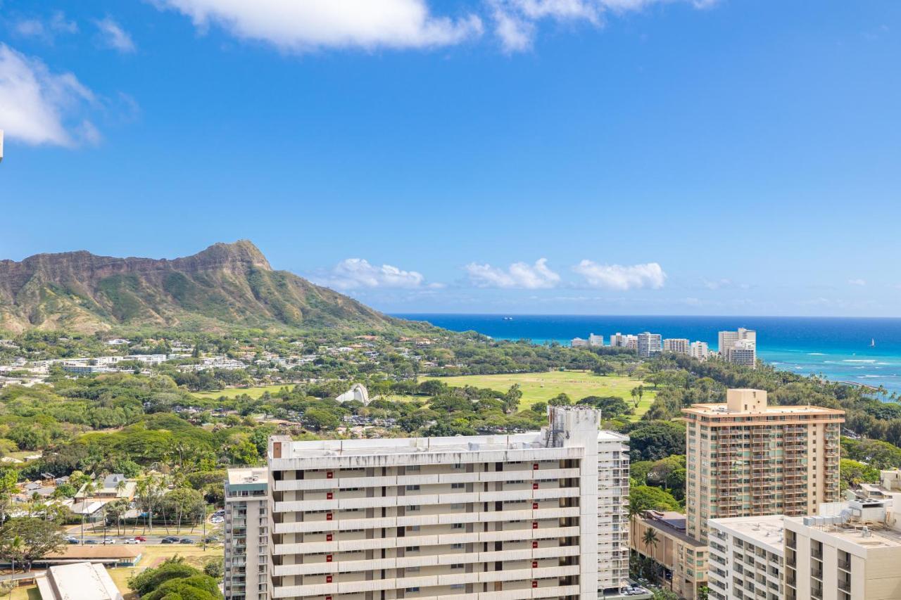 Apartment Ocean & Diamond Head Views - Near - Parking! *