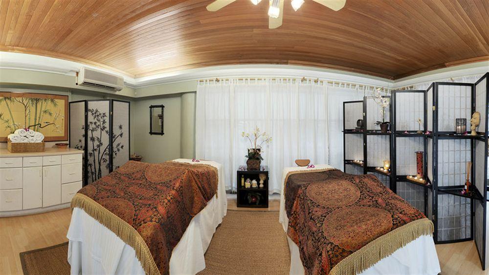 Castle Bamboo Waikiki Hotel 3*
