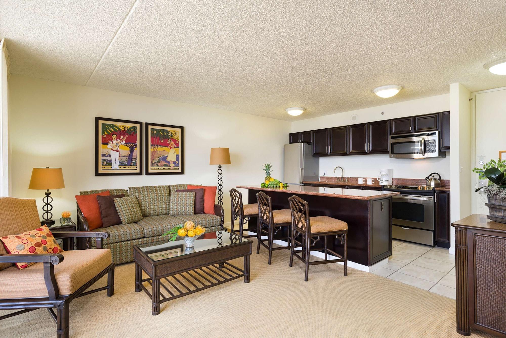 Aparthotel Aston At The Waikiki Banyan 3*