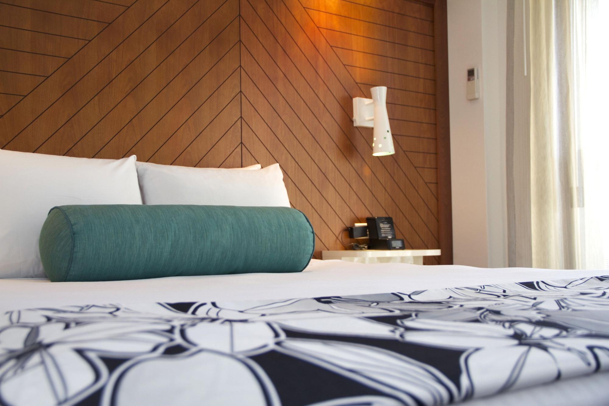 Oasis Waikiki Hotel Honolulu