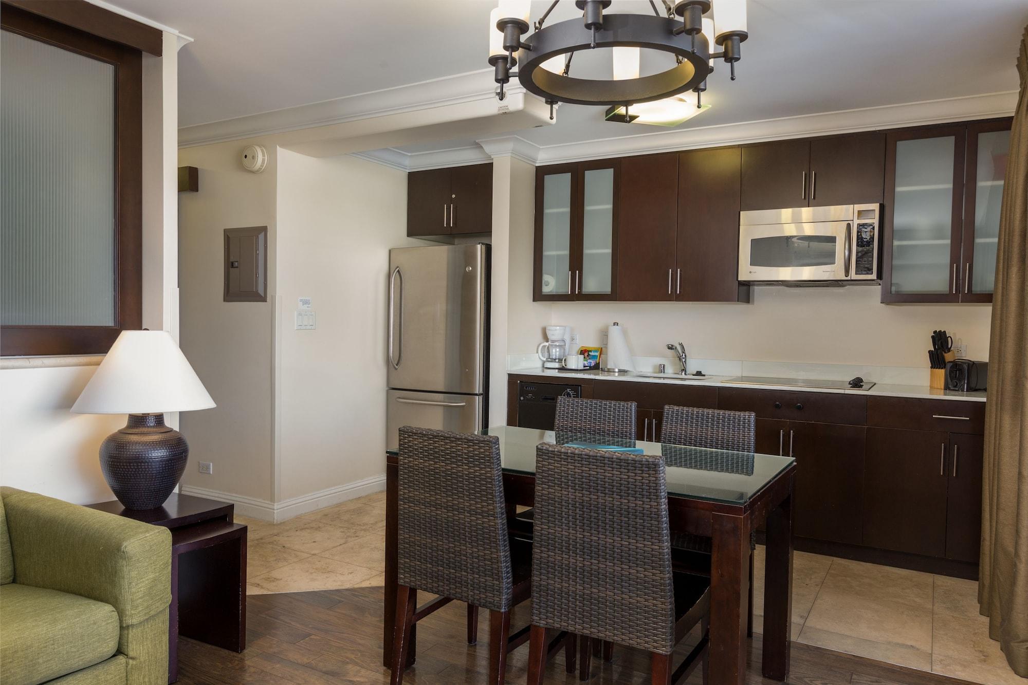Apartment Regency On Beachwalk Waikiki By Outrigger *