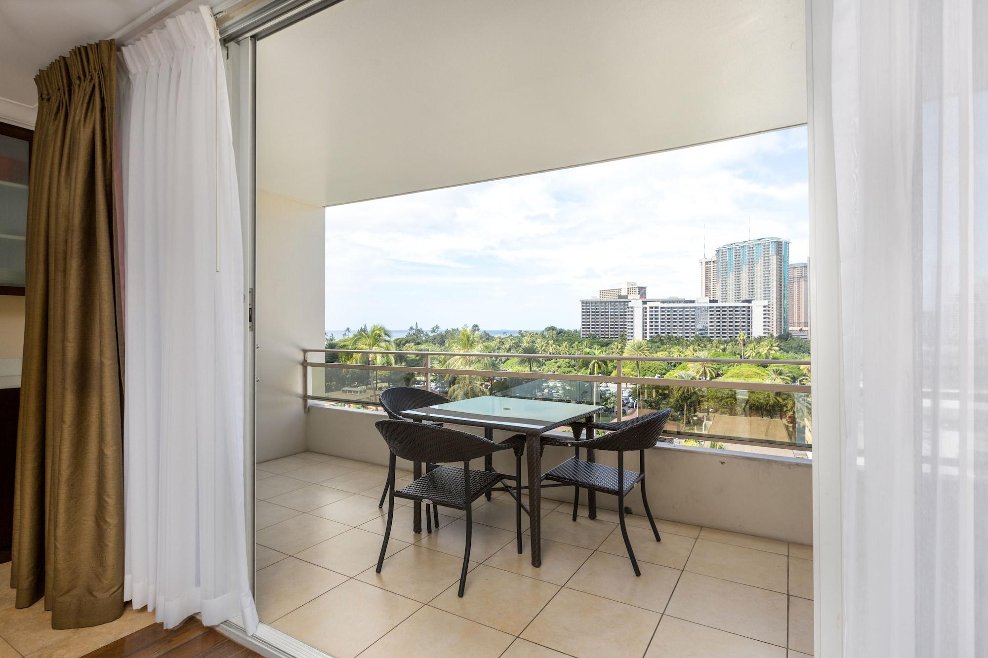 Regency On Beachwalk Waikiki By Outrigger * Honolulu